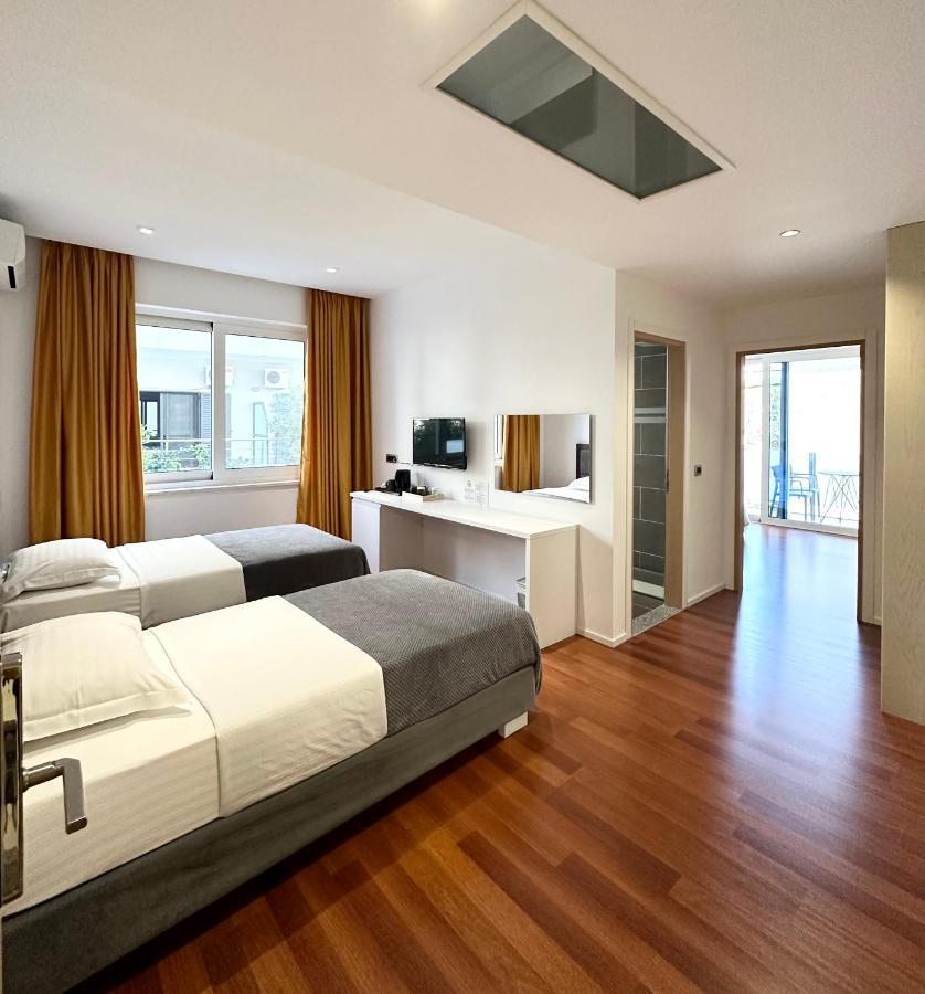 3B Suites Boutique Hotel Sarande Ngoại thất bức ảnh