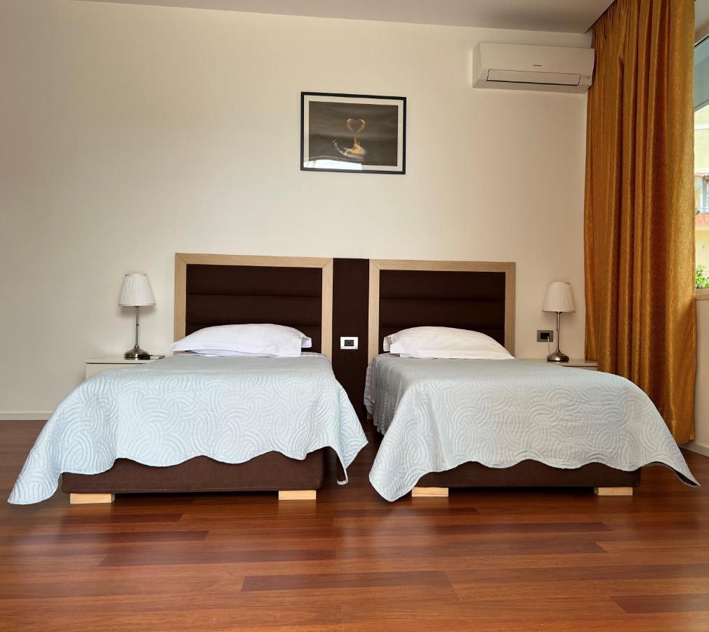 3B Suites Boutique Hotel Sarande Ngoại thất bức ảnh