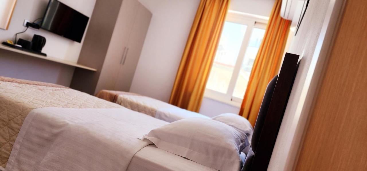 3B Suites Boutique Hotel Sarande Ngoại thất bức ảnh