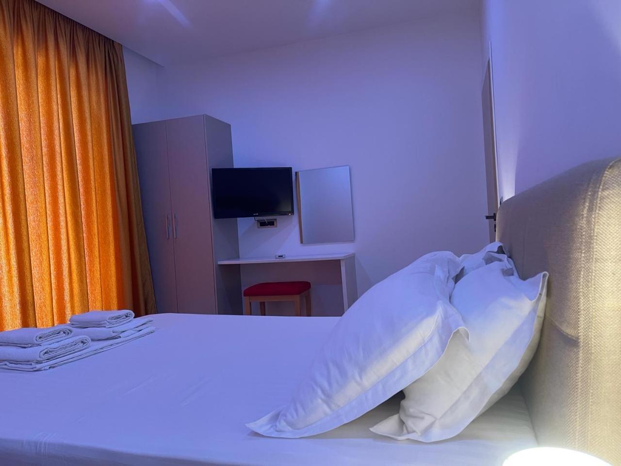 3B Suites Boutique Hotel Sarande Ngoại thất bức ảnh