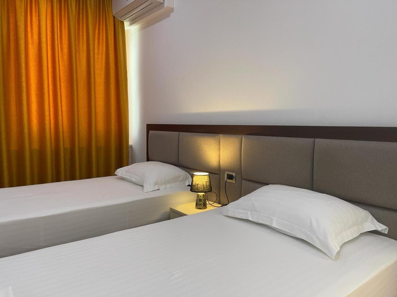 3B Suites Boutique Hotel Sarande Ngoại thất bức ảnh