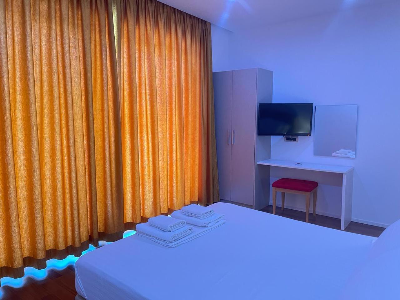 3B Suites Boutique Hotel Sarande Ngoại thất bức ảnh