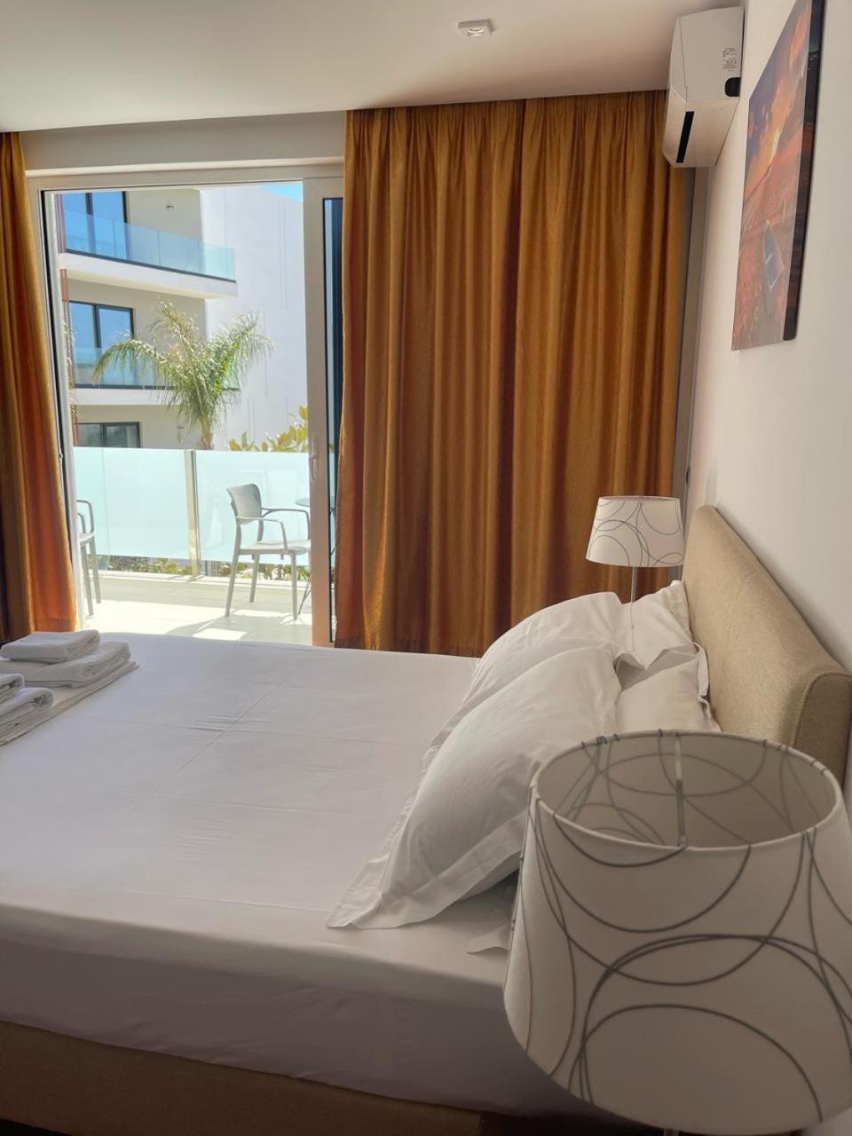 3B Suites Boutique Hotel Sarande Ngoại thất bức ảnh