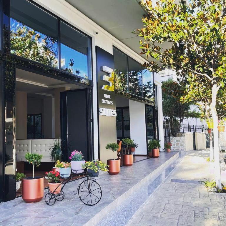 3B Suites Boutique Hotel Sarande Ngoại thất bức ảnh
